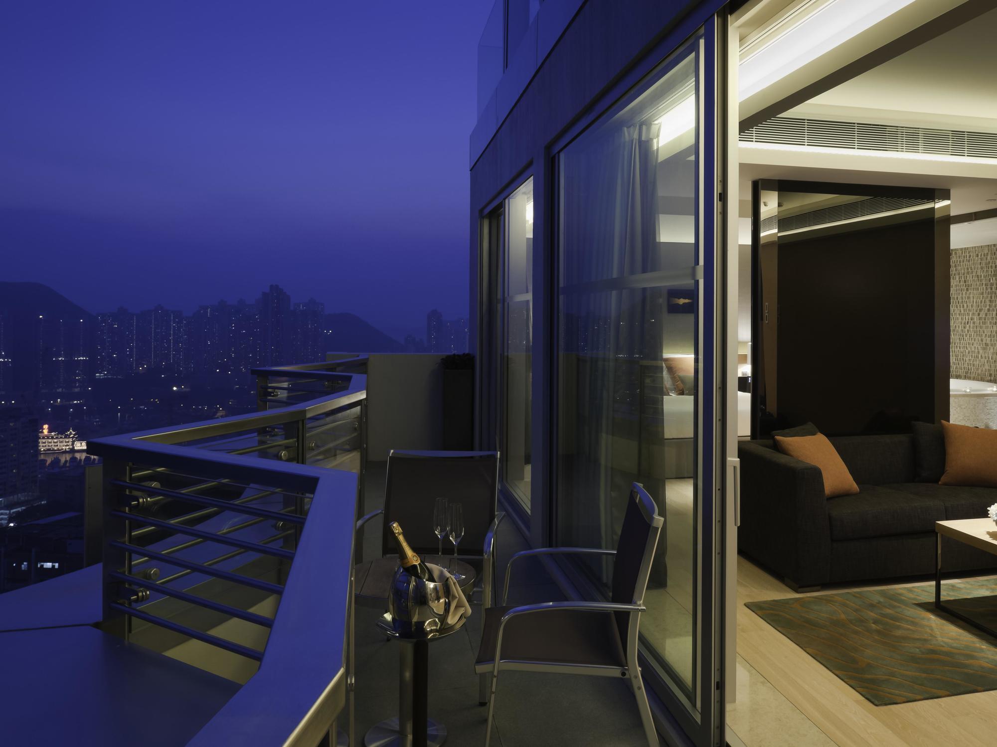 Nina Hotel Island South Hong Kong Ngoại thất bức ảnh
